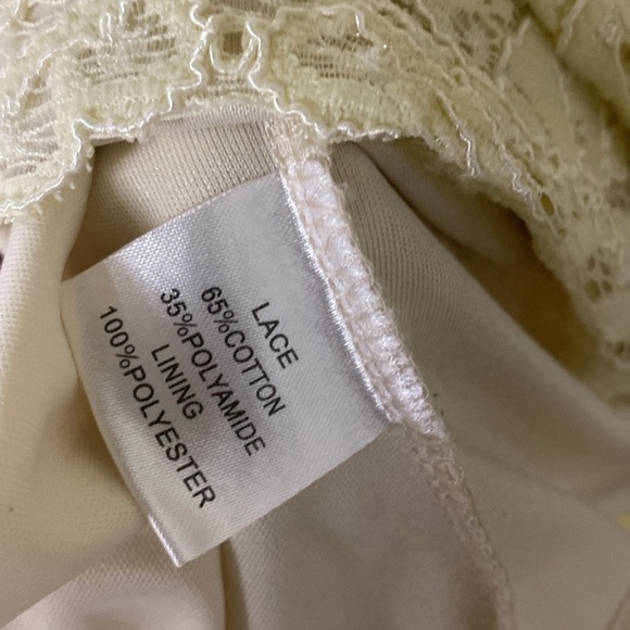 VNTG DAINTY JEWELLS CLOTHIER 80s LACE WEDDING DRESS/EASTER DRESS BUTTER YELLOW - Picture 13 of 16